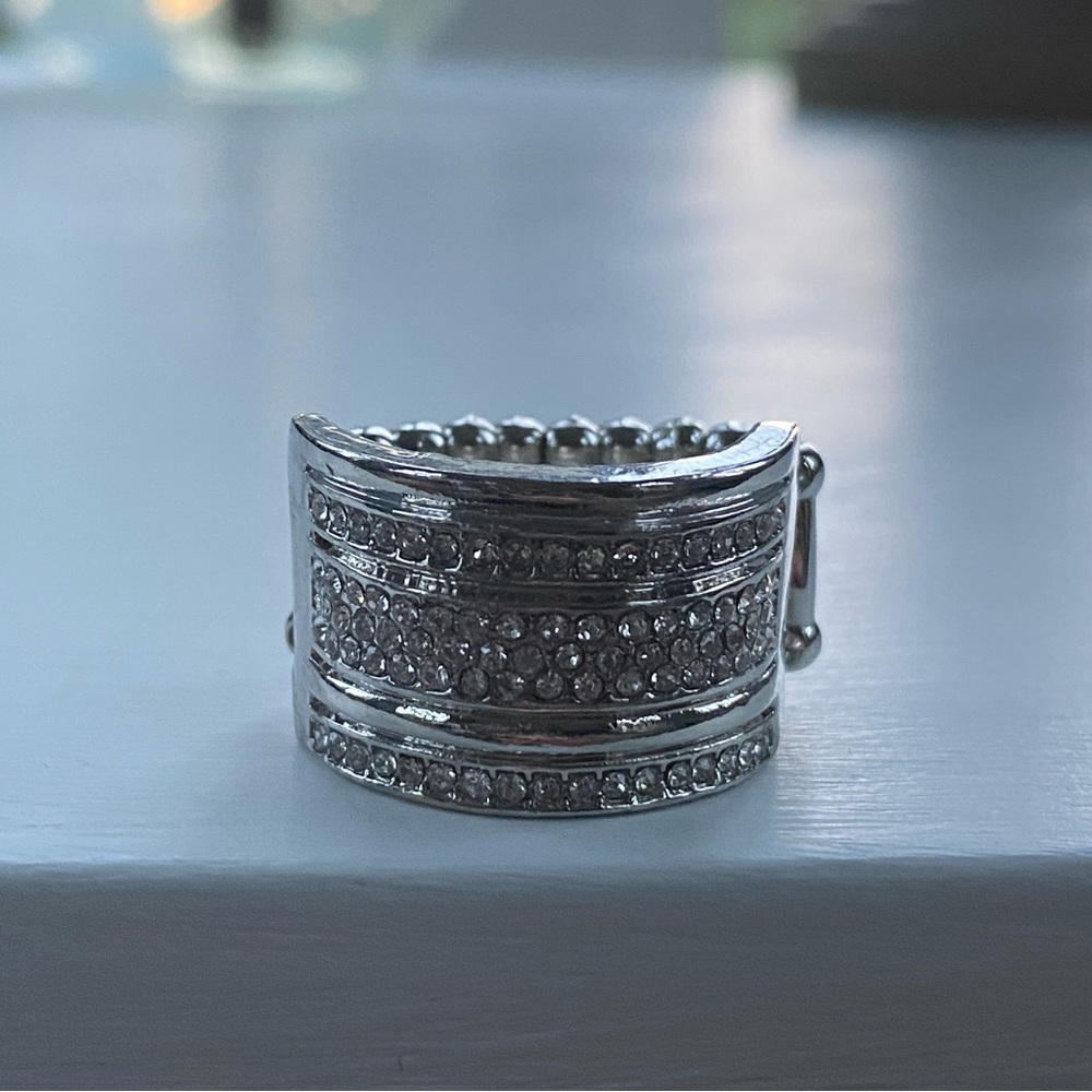 Rhinestone Ring - Picture 3 of 10
